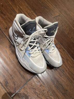 Nike Kyrie Infinity GS Smoke and Mirrors Basketball Shoes